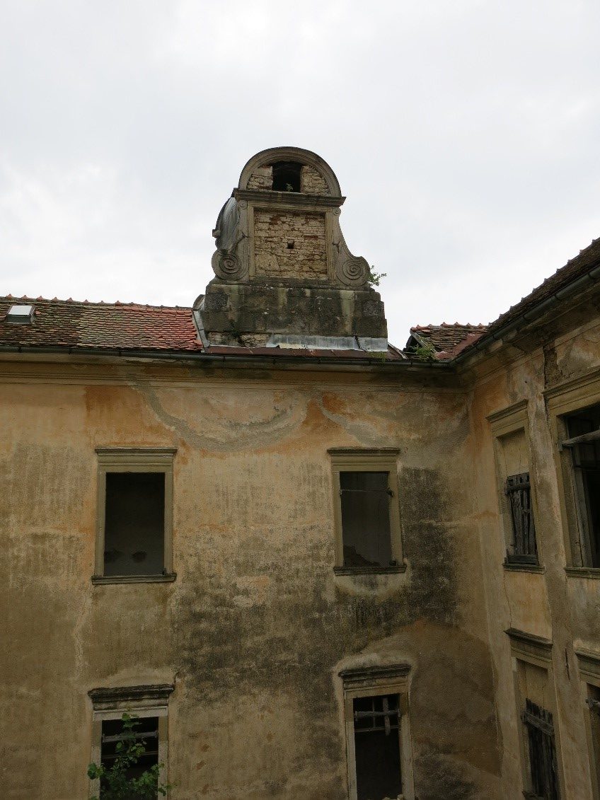 Podčetrtek Castle, before restoration