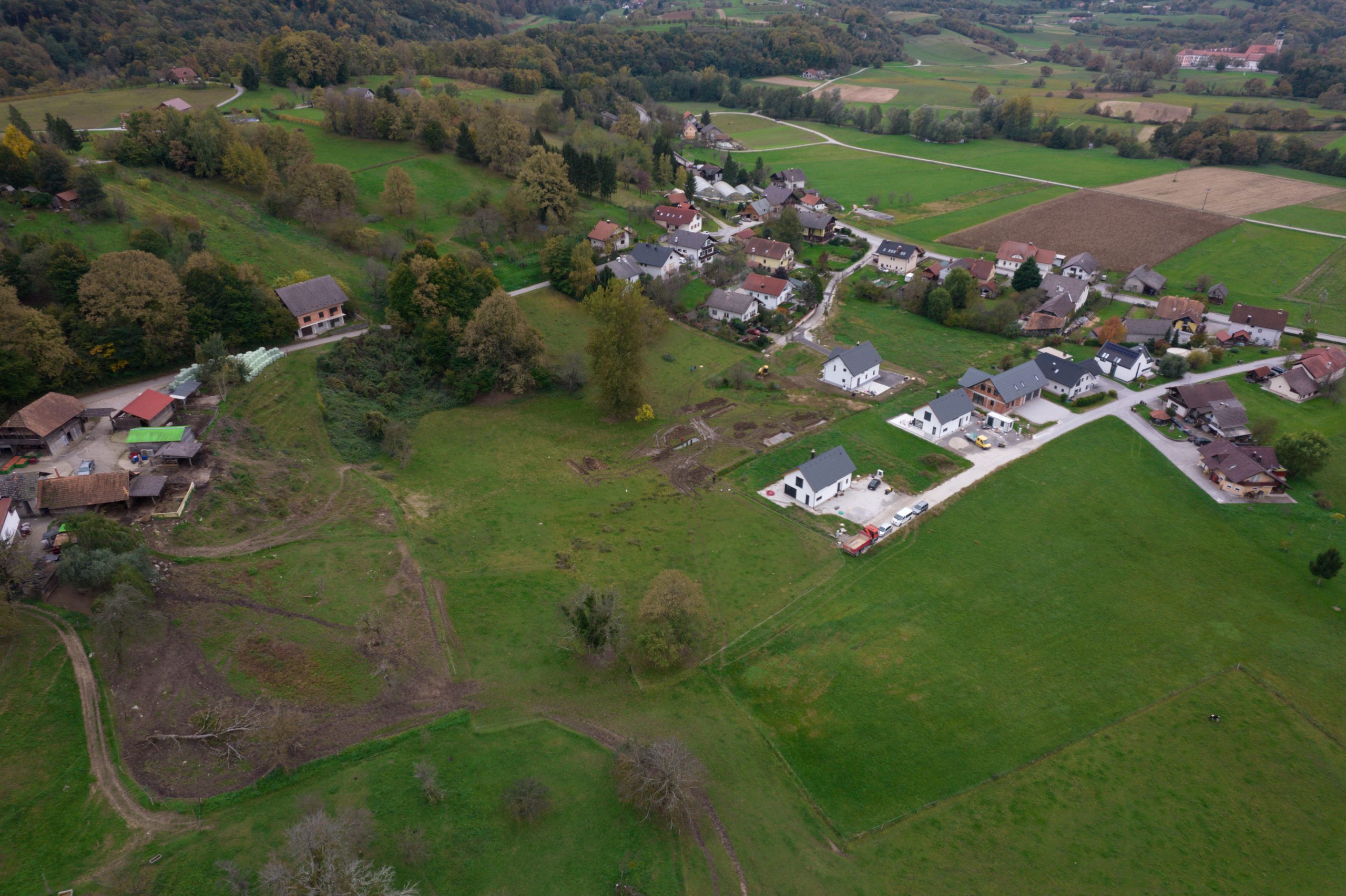 Archaeological site, part of which was destroyed by the construction of residential houses, (photo by G. Rutar).